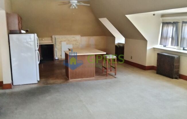 425 S. Aiken Ave.