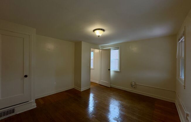 2 beds, 1 bath, $1,650