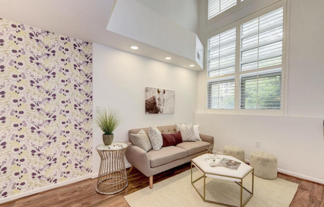 1201 E West Hwy Apt 218