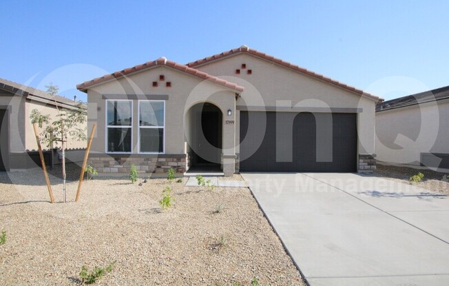 4 beds, 2 baths, 1,737 sqft, $1,995