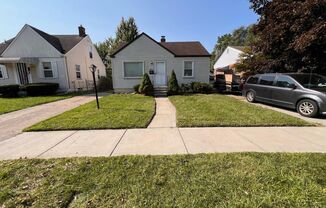 2 bedroom/1bath ranch in Harper Woods - $1200/mo COMING SOON