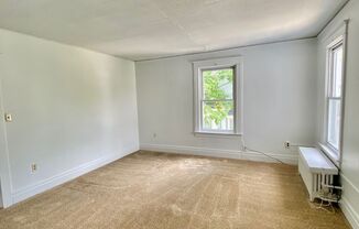 Studio, 1 bath, 400 sqft, $945, Unit 3