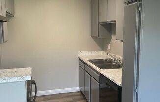 2 beds, 2 baths, 840 sqft, $1,800