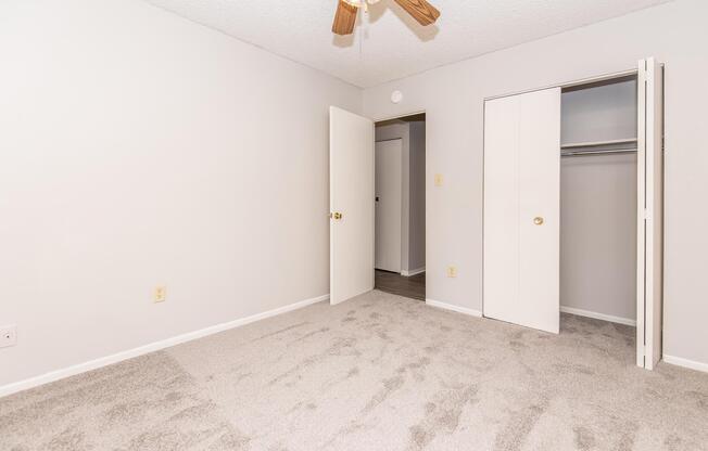 2 beds, 1 bath, 900 sqft, $1,179