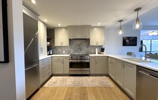 100 LEDGEWOOD DR