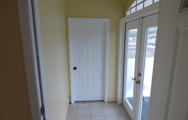 3 beds, 2 baths, $1,500