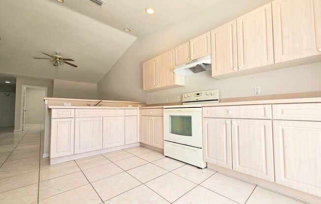 Charming 3-Bedroom, 2-Bath Home in Convenient Lehigh Acres Location
