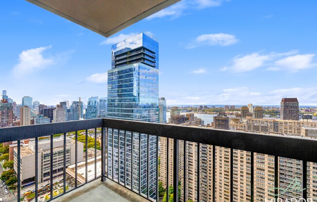 1 bed, 1 bath, $6,000, Unit 44B