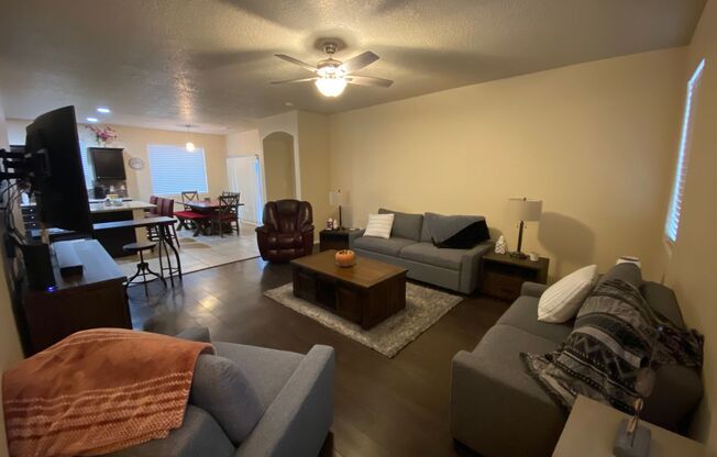3 beds, 2 baths, 1,874 sqft, $2,200, Unit 209 Landing Trail NE