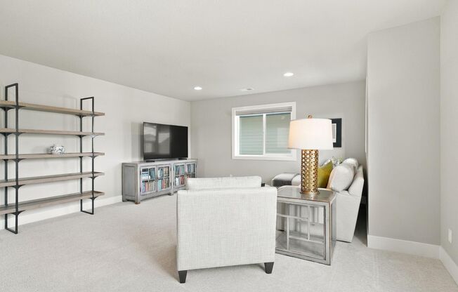 3 beds, 3 baths, $3,495