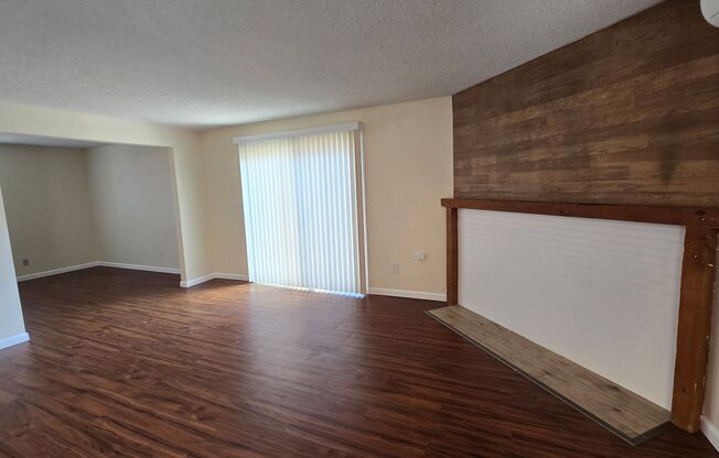 1 bed, 1 bath, 750 sqft, $1,075, Unit 1877F