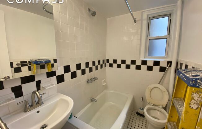 314 E 41 ST