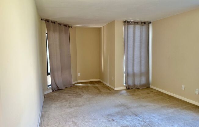 1 bed, 1 bath, $3,200, Unit # 116