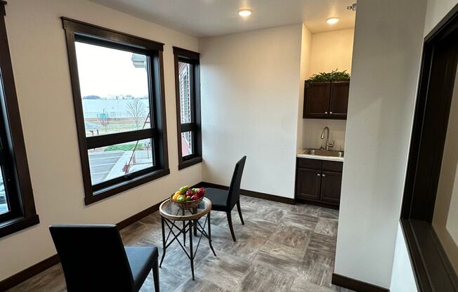 1 bed, 1 bath, 603 sqft, $1,285, Unit 117
