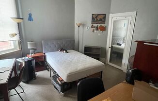 3 beds, 2 baths, $2,700, Unit #02