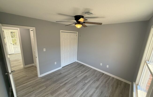 $500.00 of the 1st months rent! 3 Bedroom House, GREAT LOCATION