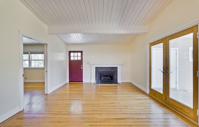 Beautifully Remodeled Home in Prime Cambrian Location