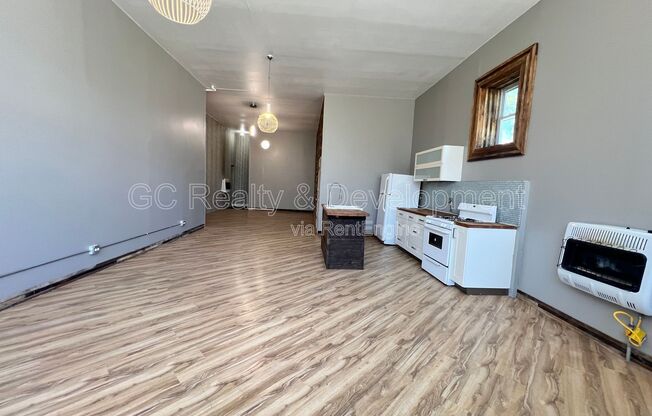 3336 S LITUANICA AVE