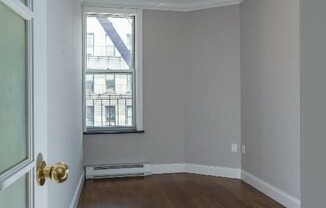 3 beds, 1 bath, $6,495, Unit 4A