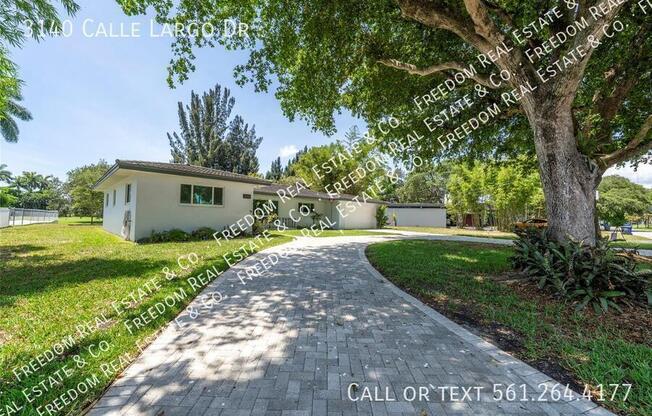 3140 CALLE LARGO DR