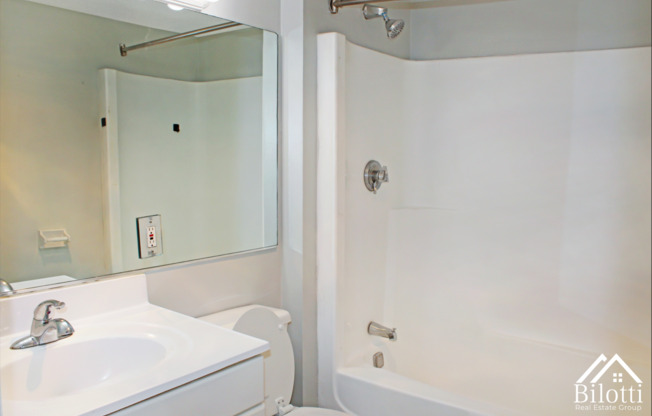 Studio, 1 bath, 500 sqft, $1,300, Unit 262-02