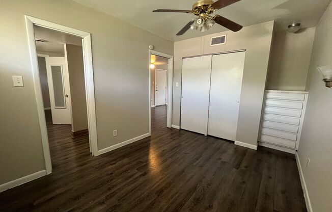 2 beds, 1 bath, 700 sqft, $1,560, Unit 201