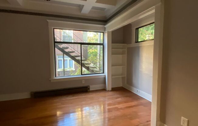 1 bed, 1 bath, 600 sqft, $1,995, Unit 10