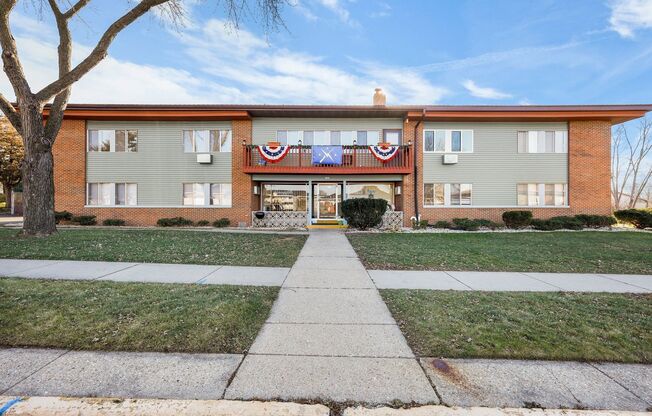 Studio, 1 bath, $999.99, Unit 1121-11