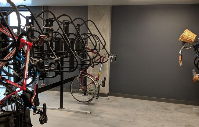 1 bed, 1 bath, 520 sqft, $2,115, Unit 517