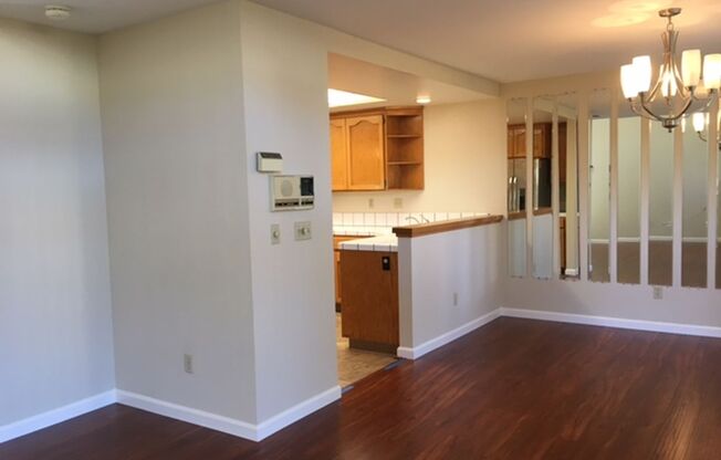 Great Location 3 Bedroom 2.5  Bath Townhouse
