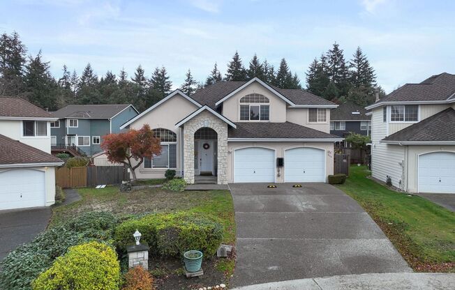 Immaculate 4-Bed Federal Way Home | Smart Tech, Tesla Charger, & Near JBLM!