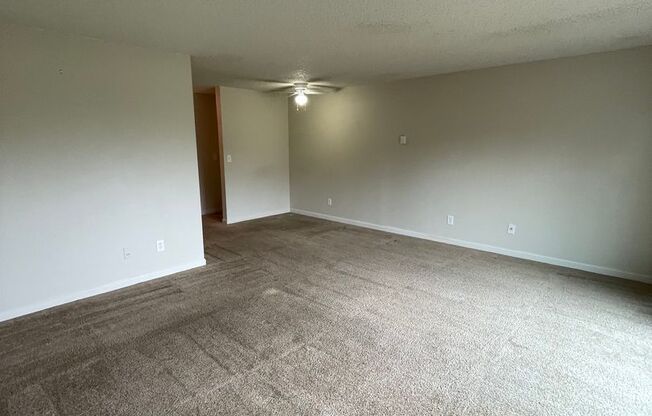 2 Bed 1 Bath 2nd Floor Apartment