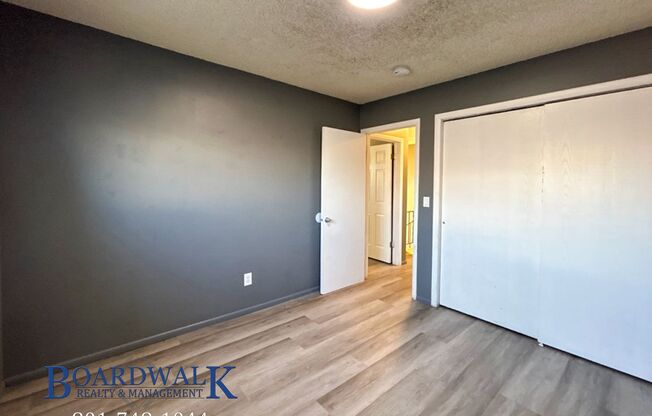 2 beds, 2 baths, 1,078 sqft, $1,300, Unit 572 W 400 N