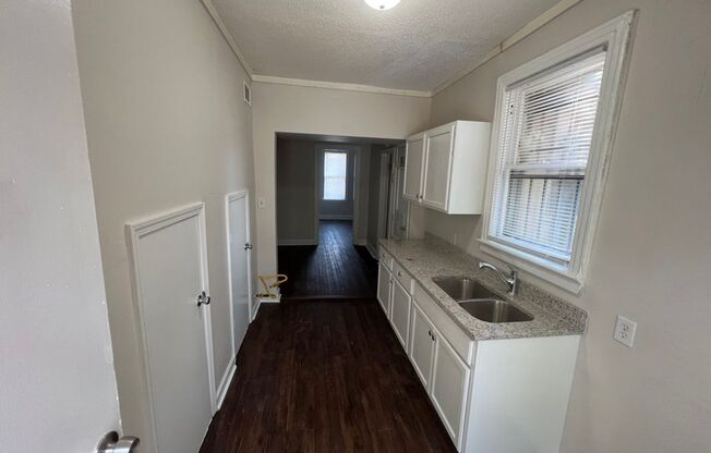 Studio, 1 bath, 400 sqft, $600, Unit #1
