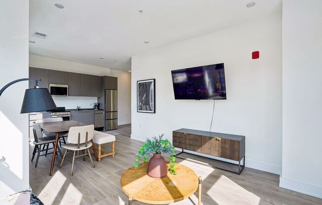 1 bed, 1.5 baths, 773 sqft, $2,649, Unit 504