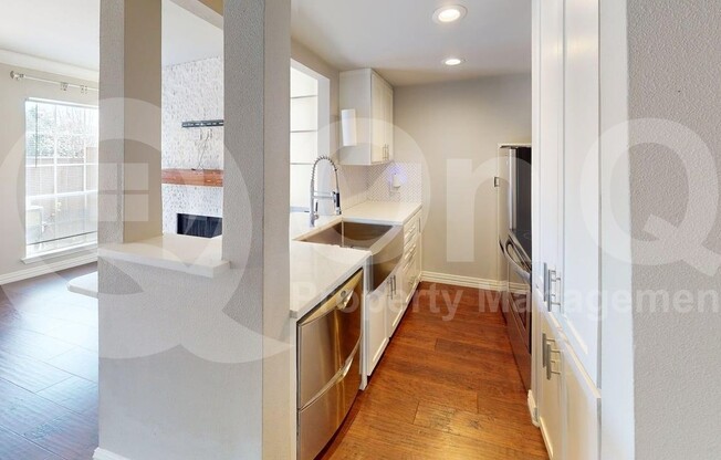 1 bed, 1.5 baths, 884 sqft, $1,750, Unit 2103