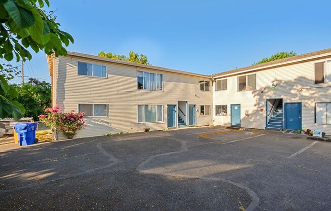 MF 38 - N Oswego Apts
