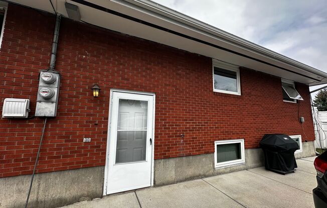 Spacious and Sunny Basement Apartment in Downtown Bozeman! 116.5 N. 11th Street