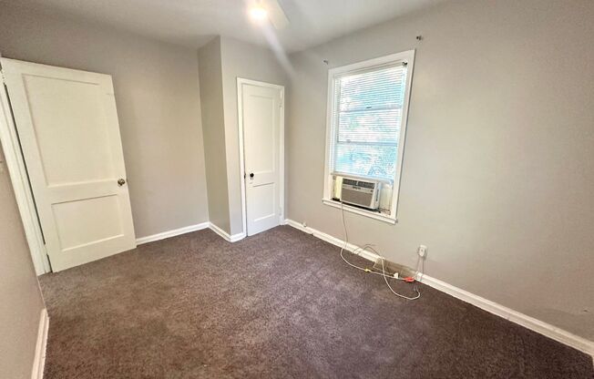 2 beds, 1 bath, $975