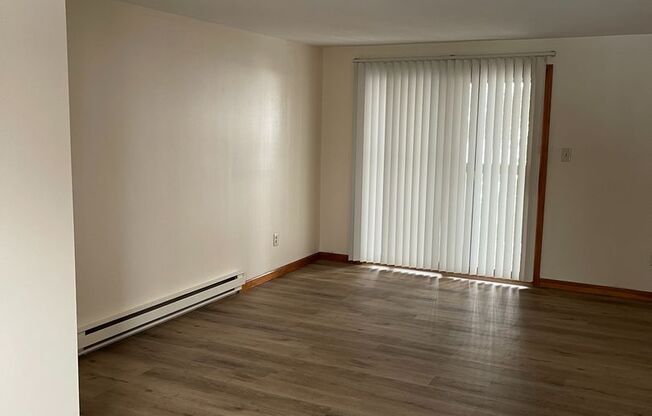 1 bed, 1 bath, 600 sqft, $1,000, Unit 519-12