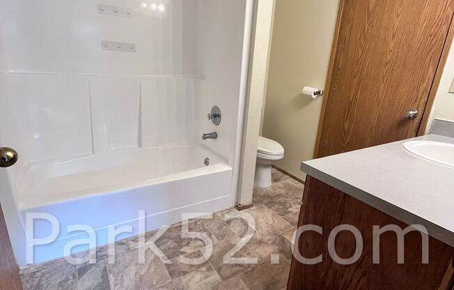 2 beds, 1 bath, $1,495, Unit 7202-#05