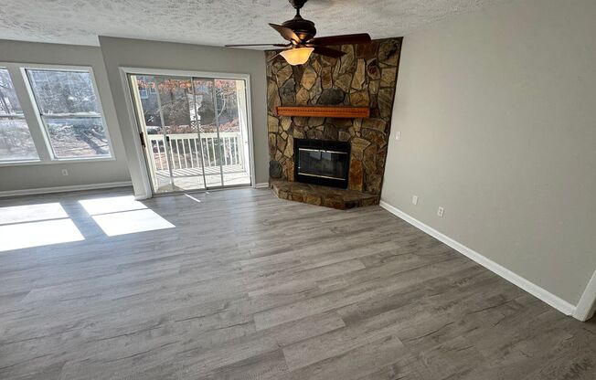 6771-5 Willowbrook Drive-Stewarts Creek-Completely Renovated Unit -  Two Weeks Free Rent On First Full Months Rent
