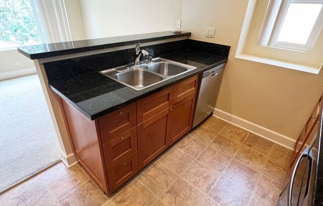 2 Bed/2 Bath Condo at Villa La Jolla!