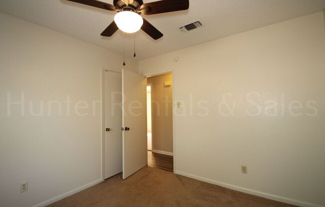 3 beds, 1.5 baths, $1,225