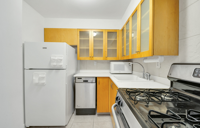 65 COOPER SQ