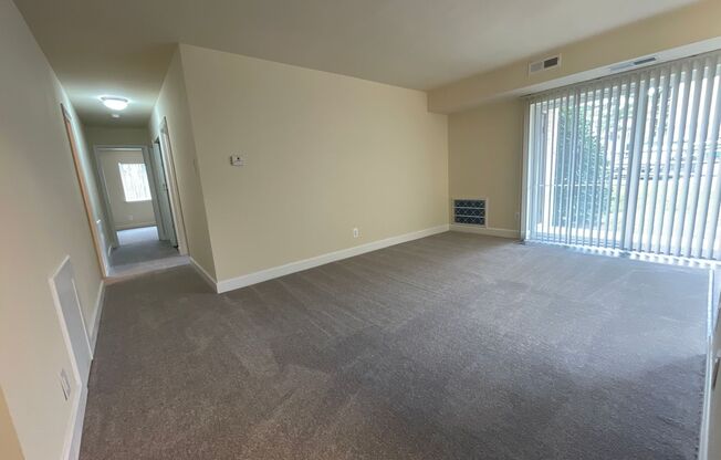 3 beds, 2 baths, 1,152 sqft, $2,350, Unit 14201 #104