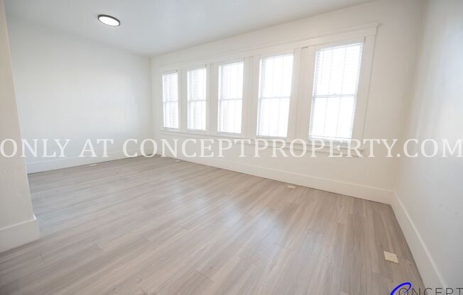 Studio, 1 bath, 285 sqft, $1,149, Unit 12
