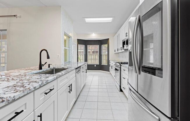 Beautifully renovated 4 bedroom 2 bath in NW Capri Neighborhood