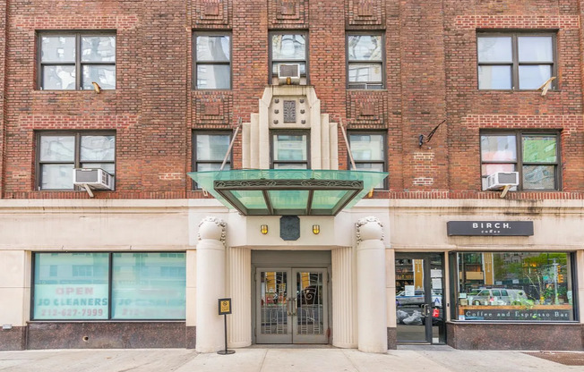 1 bed, 1 bath, $6,695, Unit 10J