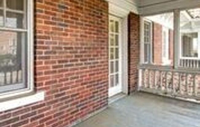 Charming Apartments in the Heart of Virginia Highland!